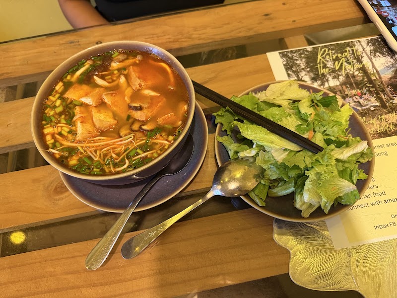 Om Hanoi: Yoga & Cafe - Om Hanoi: Yoga & Cafe 62 Lý Thường Kiệt, Cửa Nam, Hà Nội, Vietnam