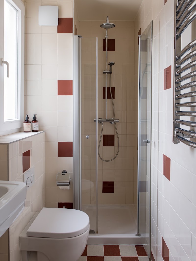 Hôtel Dalila Paris - Hôtel Dalila Paris 51 Rue Letort, 75018 Paris, France