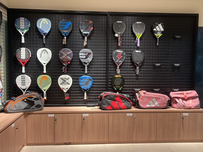 Pasar Padel Kalma - Pasar Padel Kalma Jl. Panjang No.20, RT.5/RW.1, Kedoya Sel., Kec. Kb. Jeruk, Jakarta, Daerah Khusus Ibukota Jakarta 11520, Indonesia