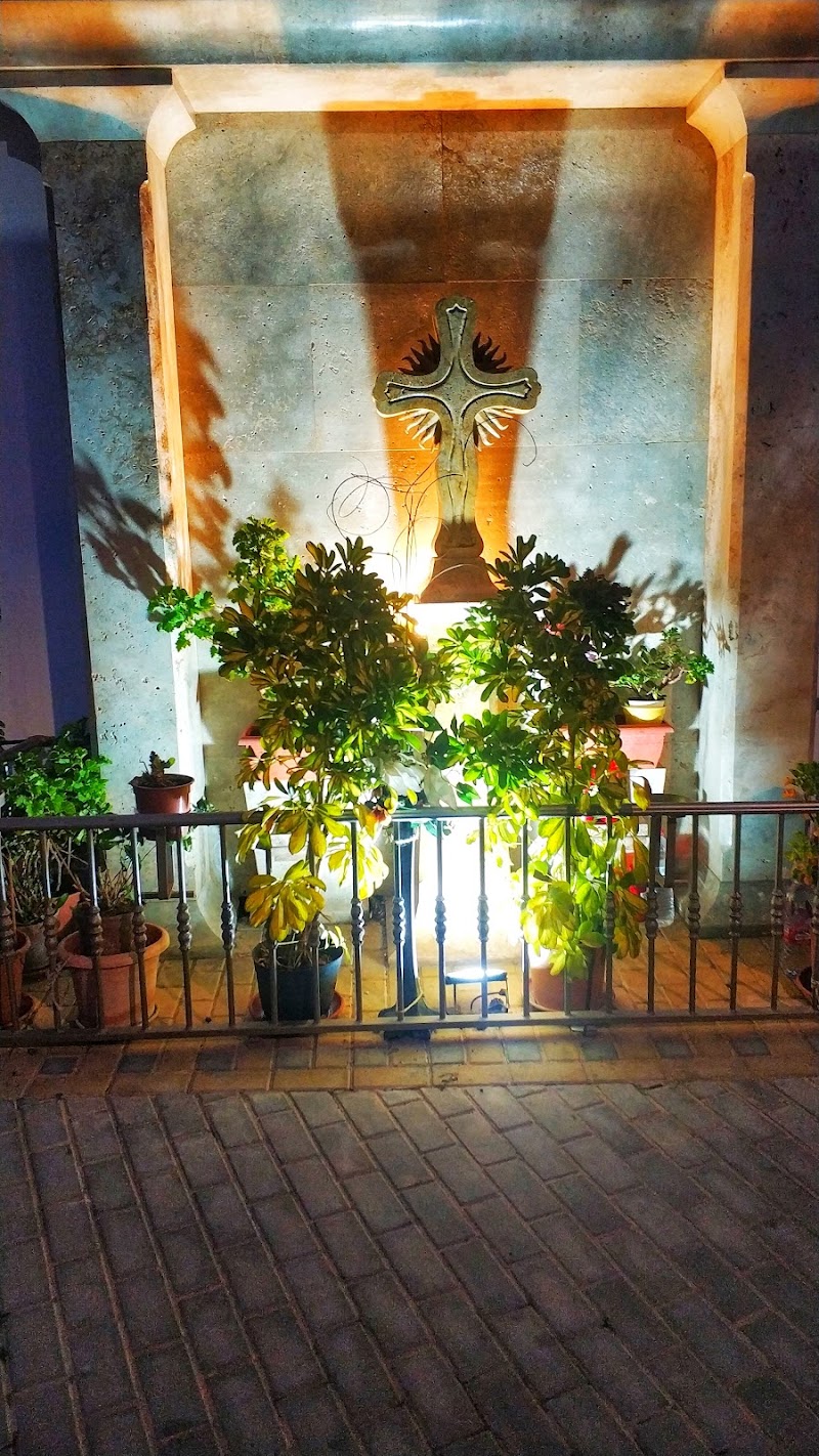 Las Cruces - Las Cruces C. Cruces, 10, Casco Antiguo, 41004 Sevilla, Spain