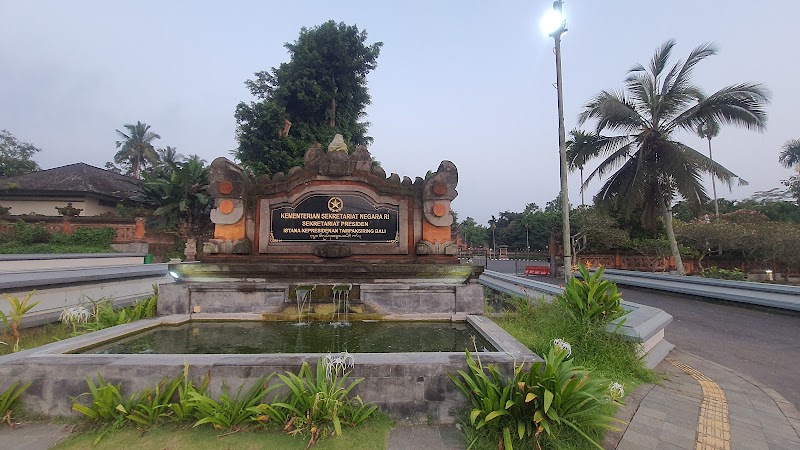 Istana Kepresidenan Tampaksiring - Istana Kepresidenan Tampaksiring, Jl. Dr. Ir. Soekarno, Manukaya, Kec. Tampaksiring, Kabupaten Gianyar, Bali 80552, Indonesia