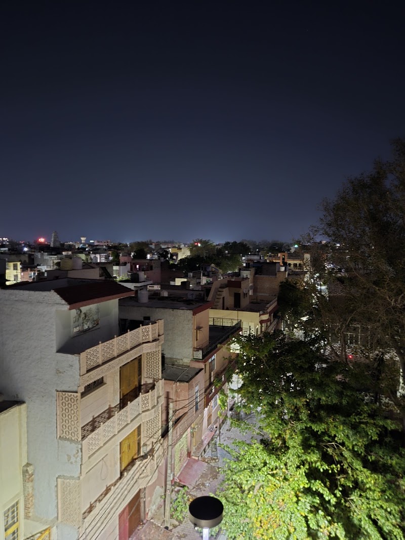 Vraj Homestay Vk - Vraj Homestay Vk, 303,304, S/1, Kailash Nagar, Vrindavan, Mathura, Uttar Pradesh 281121, India