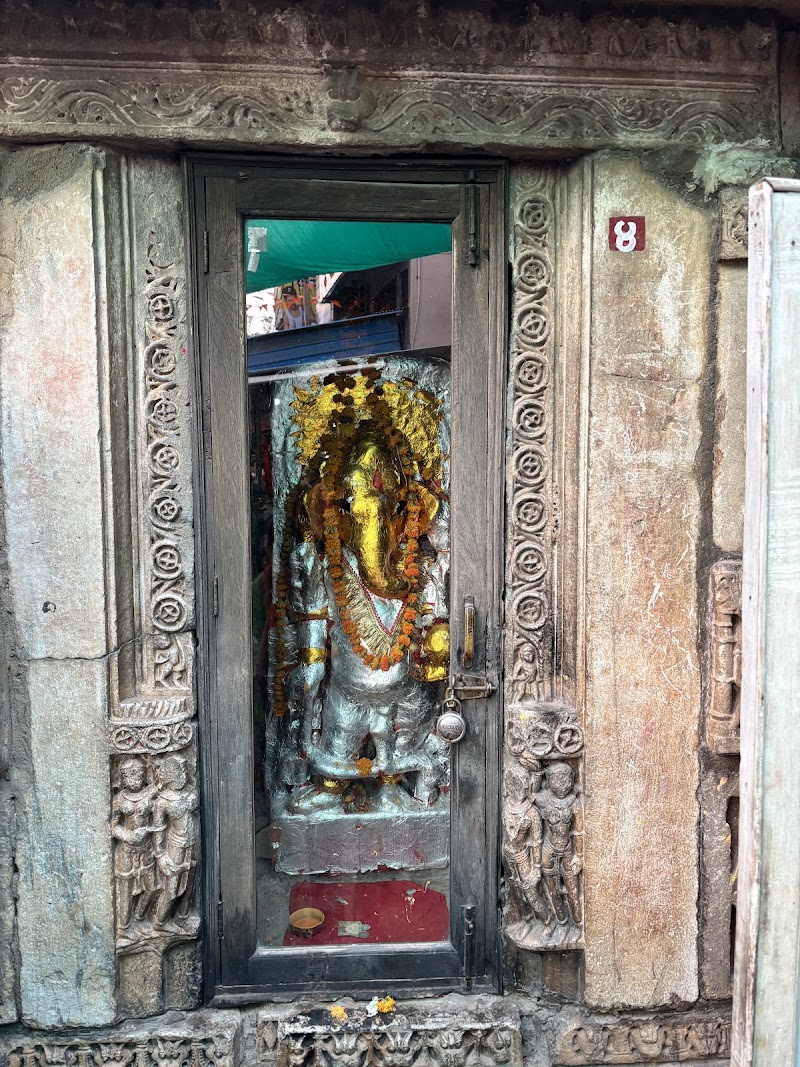 Eklingji Mahadev Mandir - Eklingji Mahadev Mandir HMJJ+3Q2, Ashoka Haveli, Udaipur, Rajasthan 313004, India