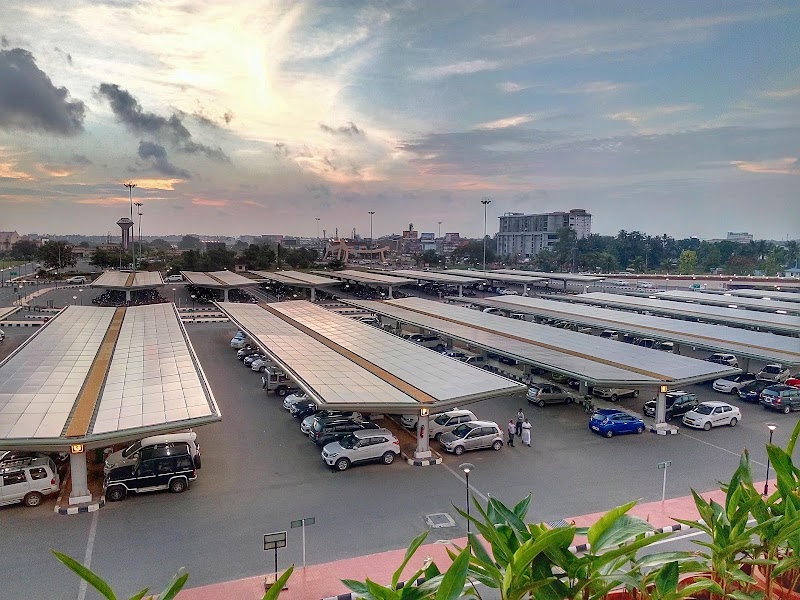 Cochin International Airport - Cochin International Airport Airport Rd, Nedumbassery, Kochi, Kerala 683111, India