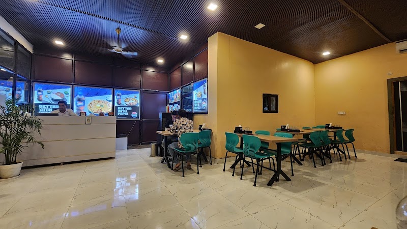 Gajab da Dhaba - Gajab da Dhaba Shop 3-4, opposite power house, near by Tapasya Grandwalk Mall, Sector 70, Gurugram, Haryana 122001, India