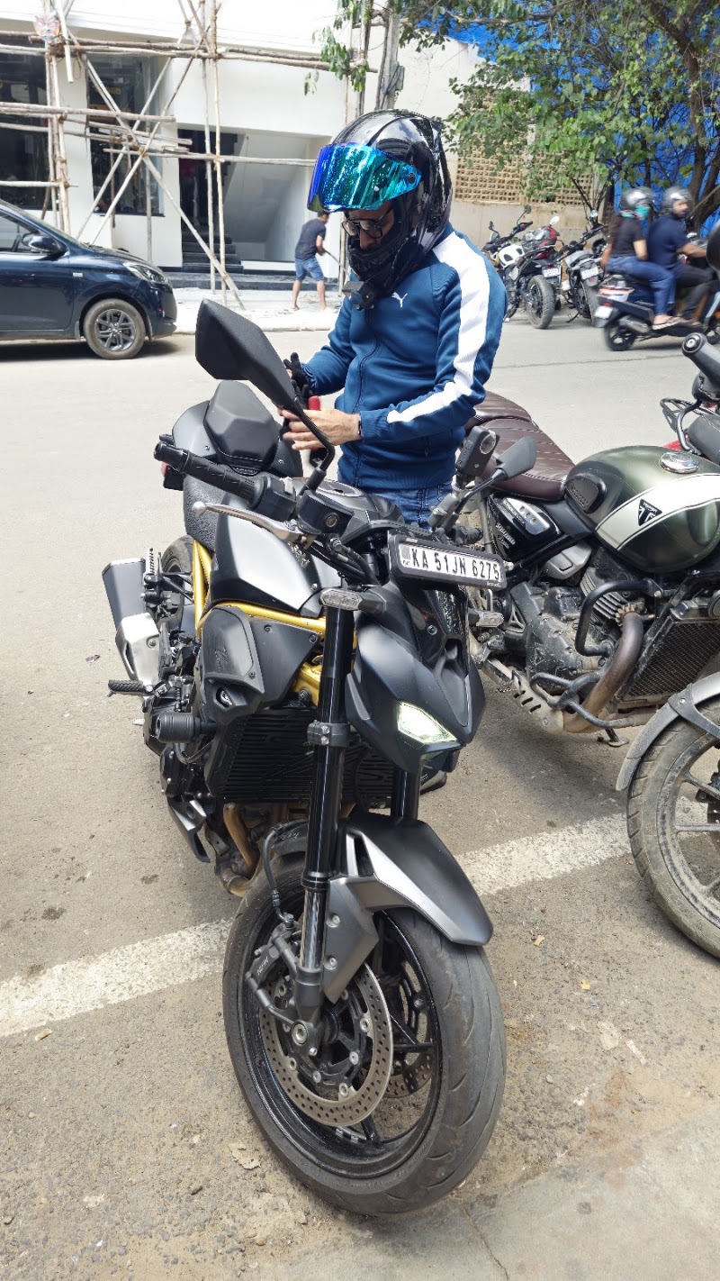 MOTODRIFT - Bike/Motorcycle Accessories, Helmet & Riding Gear Store - MOTODRIFT - Bike/Motorcycle Accessories, Helmet & Riding Gear Store Motodrift #1677, 27th Main, 22nd Cross Rd, behind KLM Fashion Mall, 2nd Sector, Sector 2, HSR Layout, Bengaluru, Karnataka 560102, India