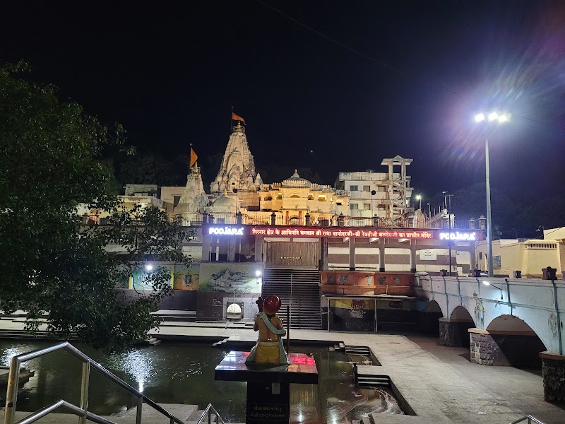 Damodar Kund - Damodar Kund, GFGP+7H5, Taleti Rd, Gujarat 362002, India