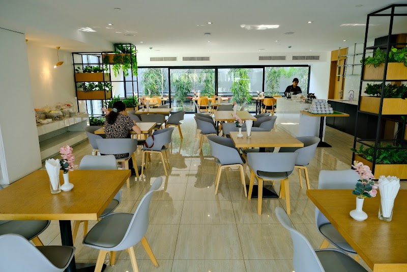 Fourium Pattaya Hotel & Serviced Residence - Fourium Pattaya Hotel & Serviced Residence 338 221-224 Pratamnak Rd, Muang Pattaya, Amphoe Bang Lamung, Chang Wat Chon Buri 20150, Thailand