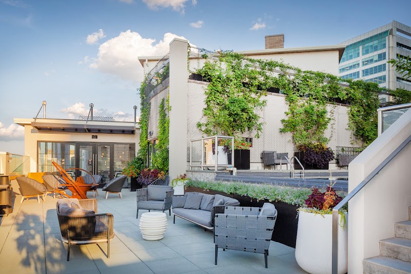 The Windsor Suites