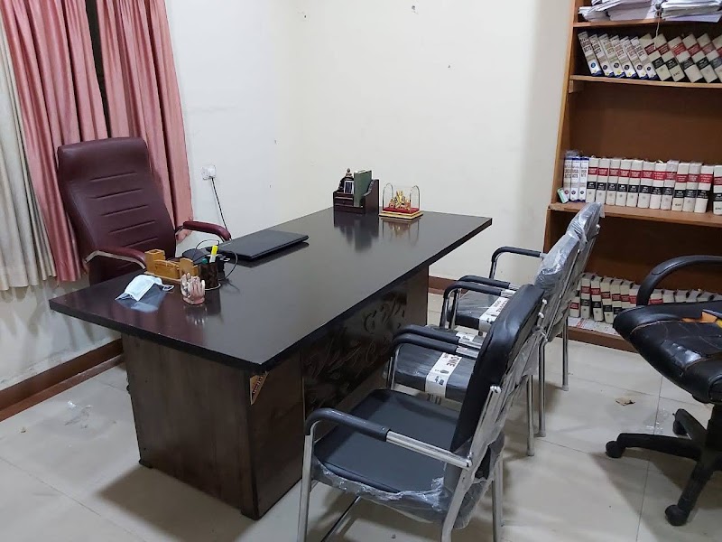 Advocate Himanshu Pandey Bilaspur High Court Chhatisgarh - Advocate Himanshu Pandey Bilaspur High Court Chhatisgarh, Villa no.5, Sunflower Villa, opposite SBI, Chakarbhatha, Bilaspur, Chhattisgarh 495220, India