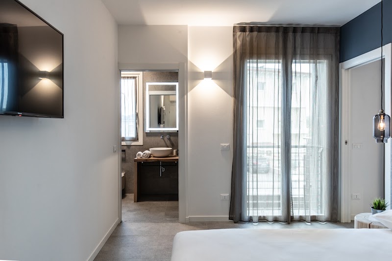 SEI Garda Apartments - SEI Garda Apartments Via Monte Baldo, 17b, 37019 Peschiera del Garda VR, Italy