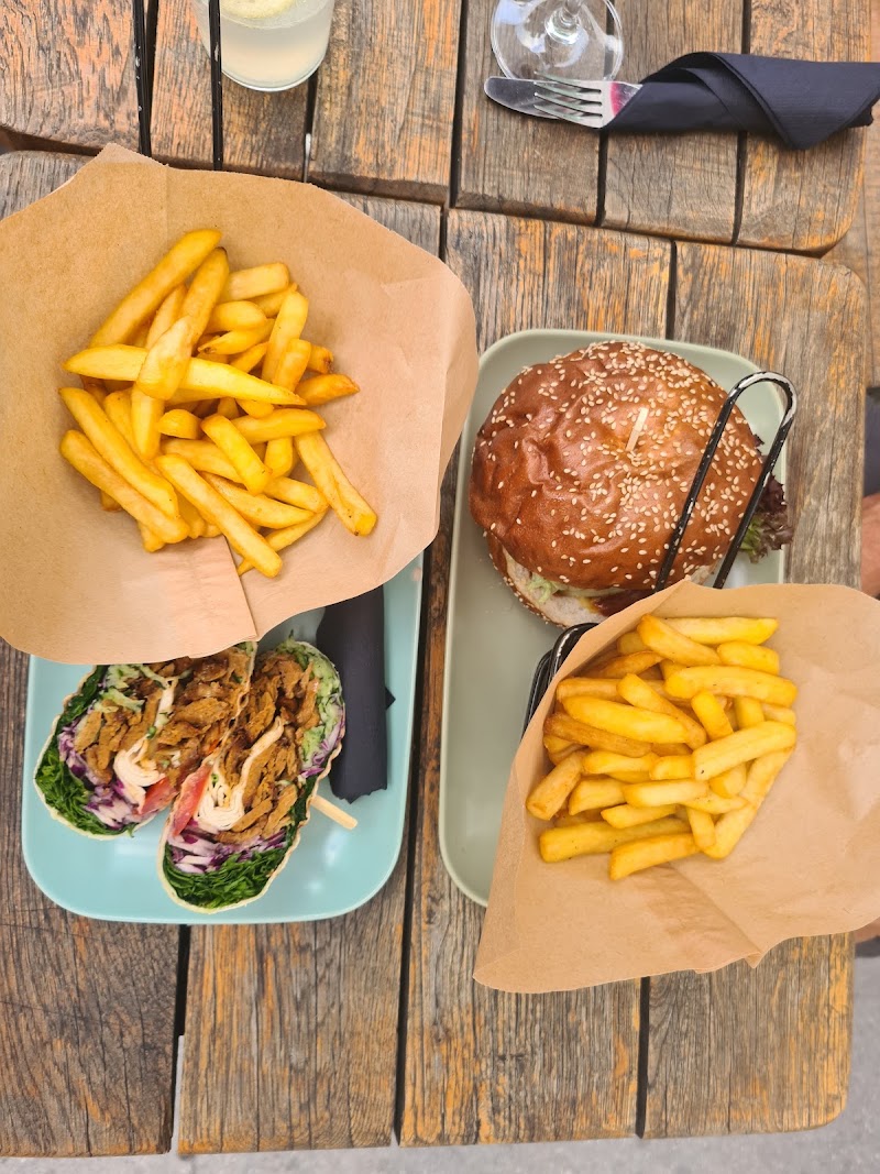 Veggiezz - Veggiezz Opernring 6, 1010 Wien, Austria