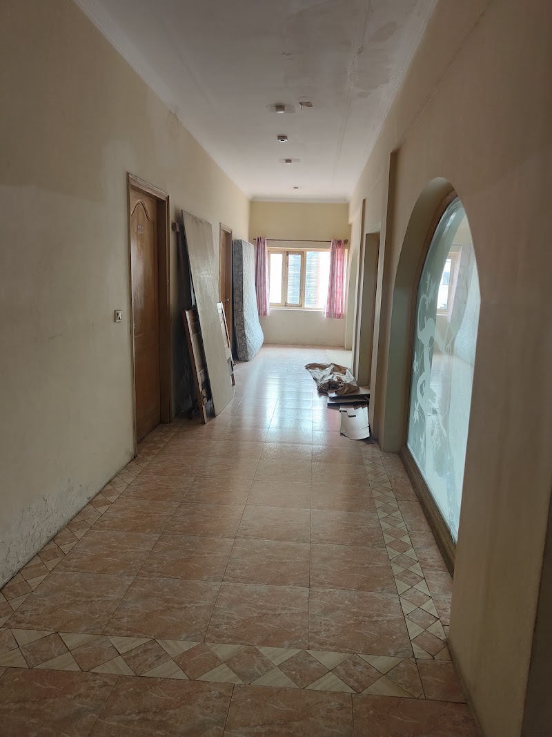 Hotel Shubham Holidays - Hotel Shubham Holidays, Gandhi Rd, Kishor Pura, Vrindavan, Uttar Pradesh 281121, India