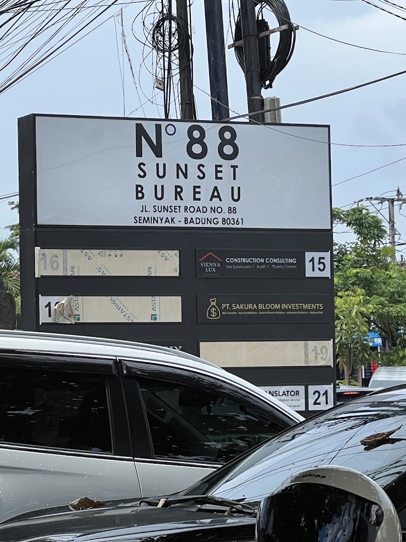 Bali Traveller - Bali Traveller 88, Sunset Bureau, Jl. Sunset Road No.88, Seminyak, Kec. Kuta, Kabupaten Badung, Bali 80361, Indonesia