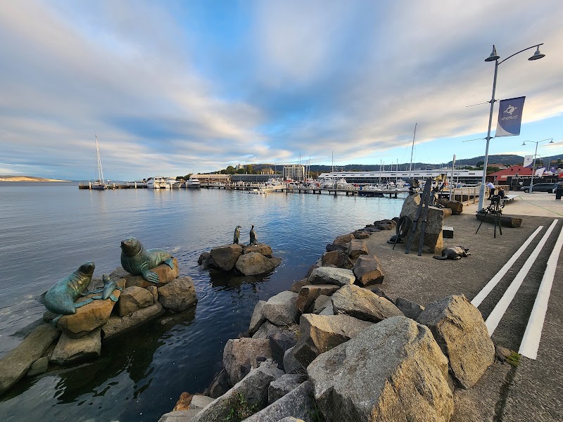 Elizabeth Street Pier - Elizabeth Street Pier, Unit 22/4 Franklin Whrf, Hobart TAS 7000, Australia