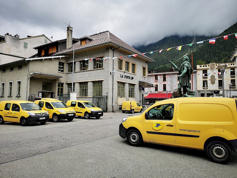 Post Office - Post Office, 89 Pl. Balmat, 74400 Chamonix-Mont-Blanc, France