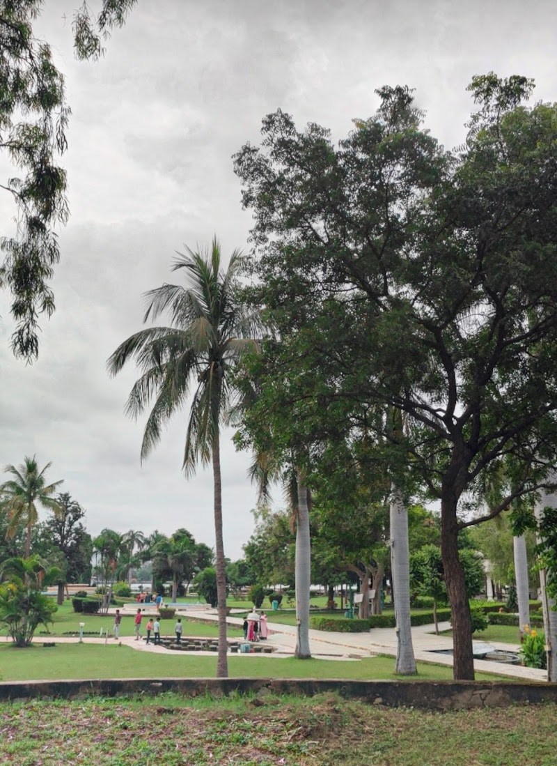 Nehru Garden - Nehru Garden Vasupujy Complex, FatehSagar Lake Udaipur, 5, Mewar Motor Link Rd, Fateh Sagar Lake, Udaipur, Rajasthan 313004, India
