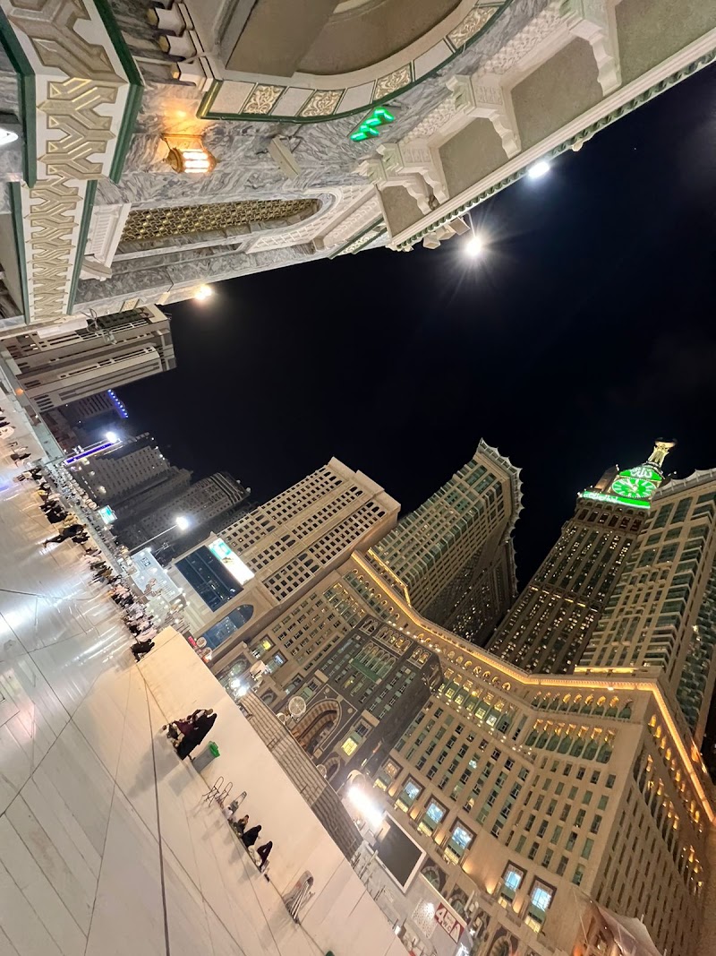 Makkah Clock Tower - Makkah Clock Tower Diamond Tower, Al Haram, Makkah 24231, Saudi Arabia