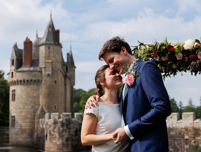 Le miroir d'images : Mariage et Famille - Le miroir d'images : Mariage et Famille 12 Rue de la Genolière, 44640 Le Pellerin, France