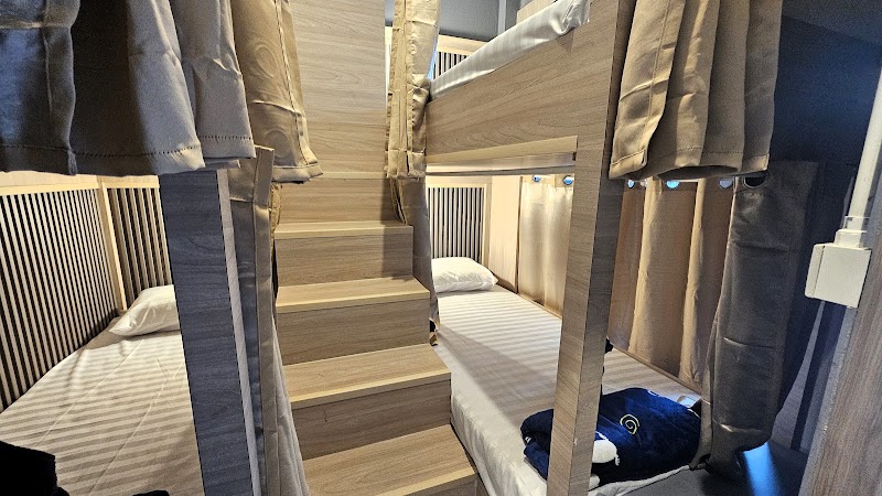 Neighbor Hostel - Neighbor Hostel, 94/33, ตำบล บ้านใต้ Koh Phangan, สุราษฎร์ธานี 84280, Thailand