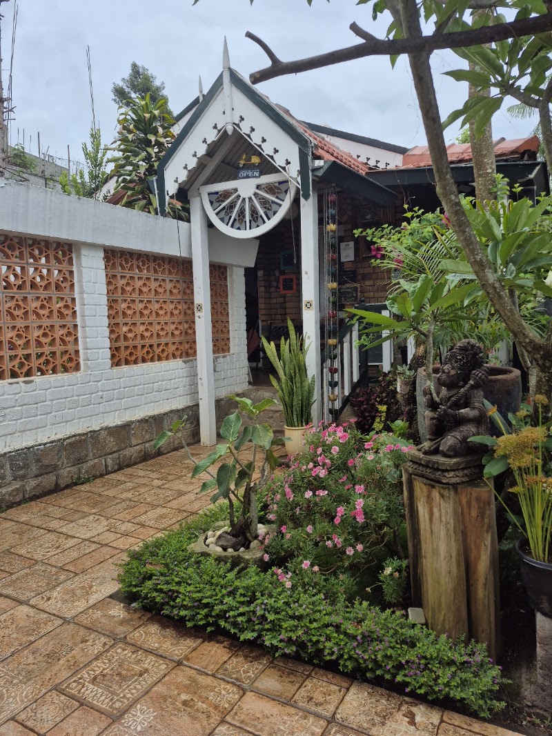 Café diem - Only on reservations - Café diem - Only on reservations 2A, Inside Camelot Heights, Big Bandi Sholai, Kotagiri Rd, Coonoor, Bandisolai, Tamil Nadu 643103, India