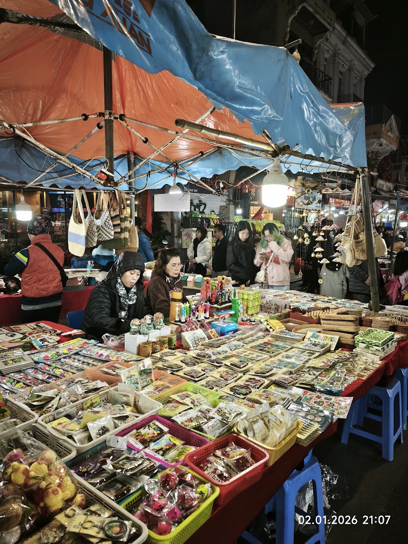 Phố Hàng Đào - Phố Hàng Đào P. Hàng Đào, Phố cổ Hà Nội, Hoàn Kiếm, Hà Nội, Vietnam