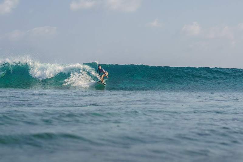 Thulusdhoo surf school - Thulusdhoo surf school Neruveli magu, Thulusdhoo 08040, Maldives