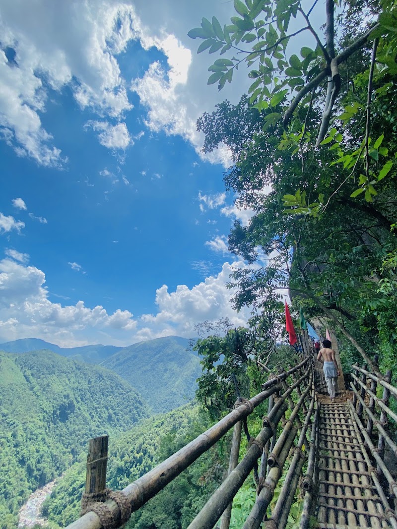 Bamboo trek, mawryngkhang