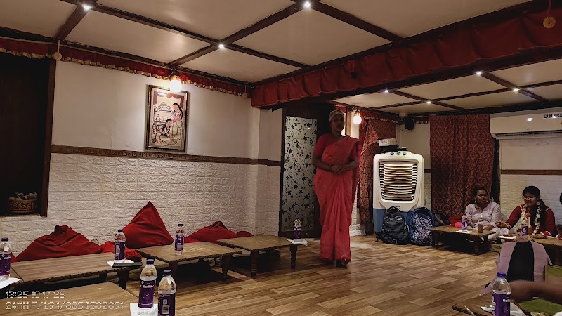 Kolkata Rajbari - Kolkata Rajbari, 56, Jatindas Rd, lake Terrace, Kalighat, Kolkata, West Bengal 700029, India