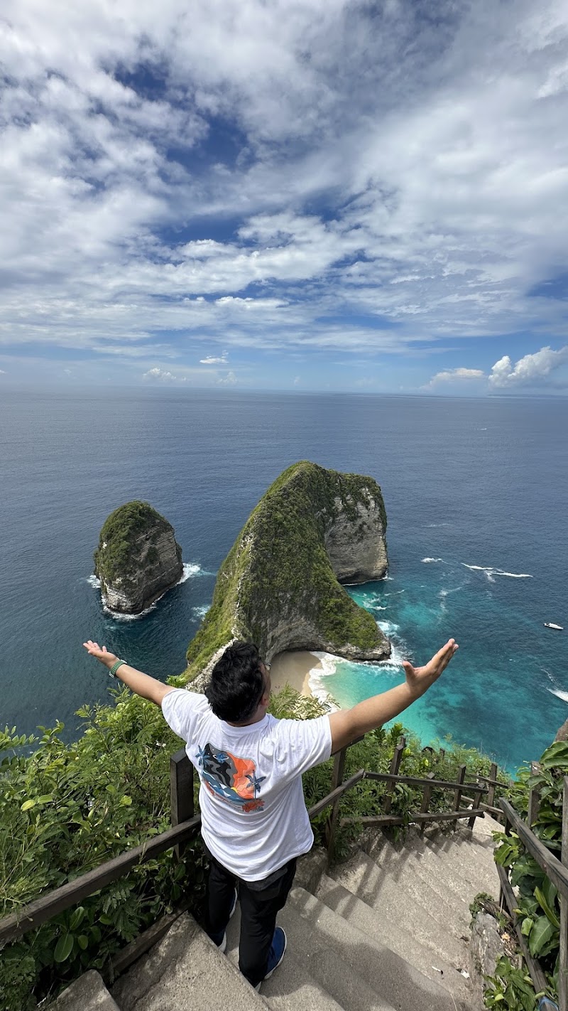Bali Tour Driver Ubud - Nagiku - Bali Tour Driver Ubud - Nagiku, Jalan Rayan, Nagi, Jl. Raya Andong Banjar Laplapan, Petulu, Kecamatan Ubud, Kabupaten Gianyar, Bali 80571, Indonesia