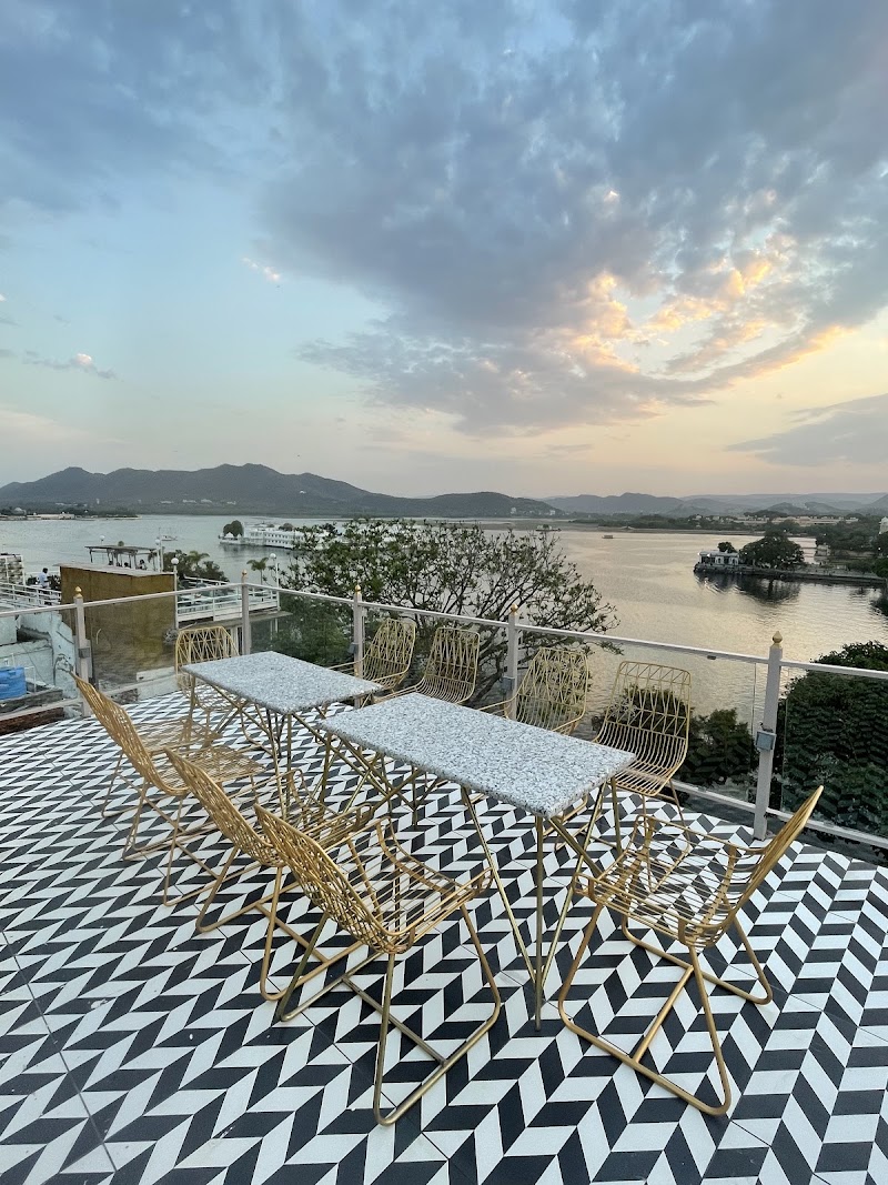 Sheeshmahal By Oladar - Sheeshmahal By Oladar, Museum, 58 Navghat, near City Palace Road, Jagdish Chowk, Udaipur, Rajasthan 313004, India