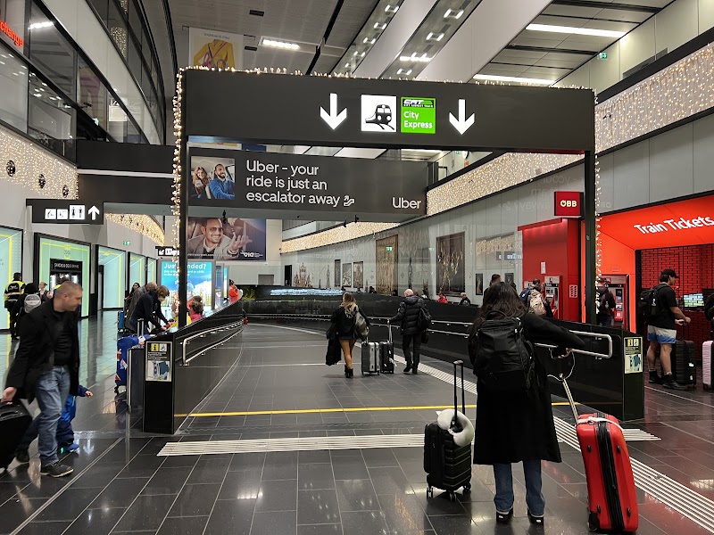 Vienna Airport - Vienna Airport, 1300 Schwechat, Austria