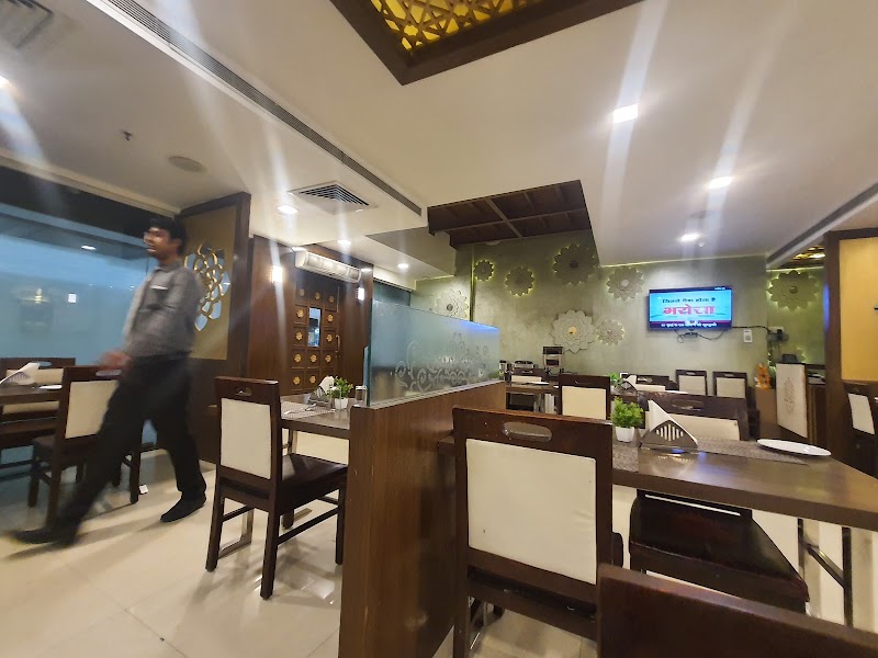 Veggie Galaxy - Veggie Galaxy Ground Floor, 218E/71, Mahatma Gandhi Marg P Square Mall, Civil Lines, Prayagraj, Uttar Pradesh 211001, India