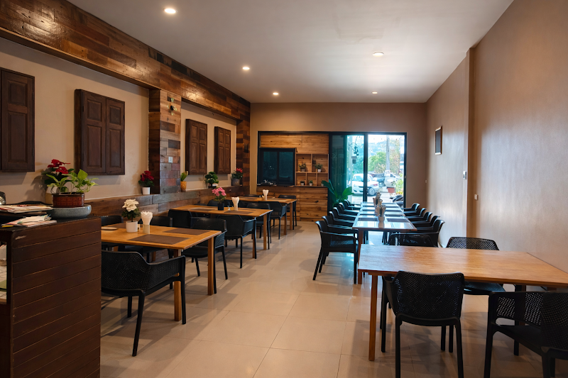 SURAJ INDIAN CUISINE KOH KAEW PHUKET
