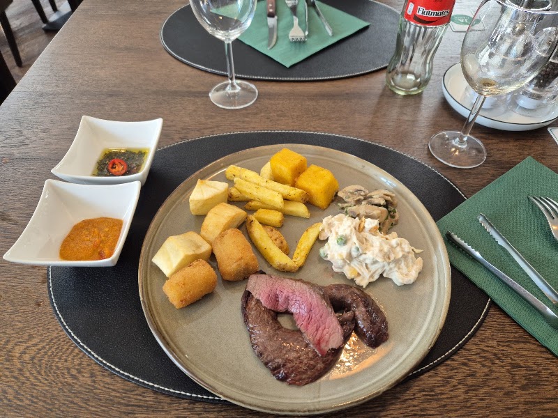 Restaurant Zürich - BOSSA NOVA Brazilian Steakhouse - Restaurant Zürich - BOSSA NOVA Brazilian Steakhouse Hohlstrasse 18, 8004 Zürich, Switzerland
