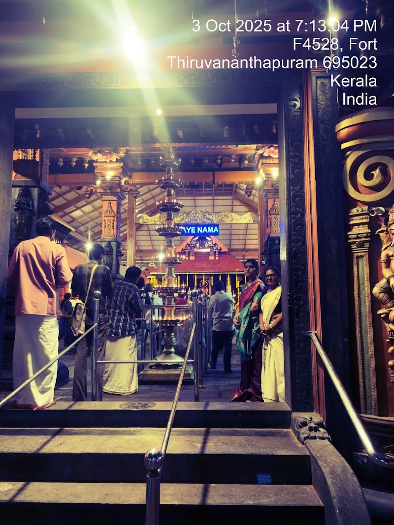 Pazhavangaadi Sree Maha Ganapathy Temple - Pazhavangaadi Sree Maha Ganapathy Temple FWMW+RWP, Padmavilasam Rd, Pazhavangadi, Padma Nagar, Pazhavangadi, Thiruvananthapuram, Kerala 695023, India