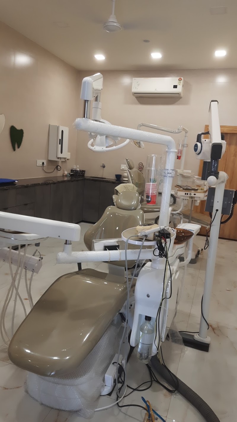 Gandhi Dental and Physiotherapy Clinic - Gandhi Dental and Physiotherapy Clinic, 20A/8, 20/A, Gurudwara Rd, near Rawlani Medicals, Nehru Nagar West, Vidya Vihar Colony, Bhilai, Chhattisgarh 490020, India