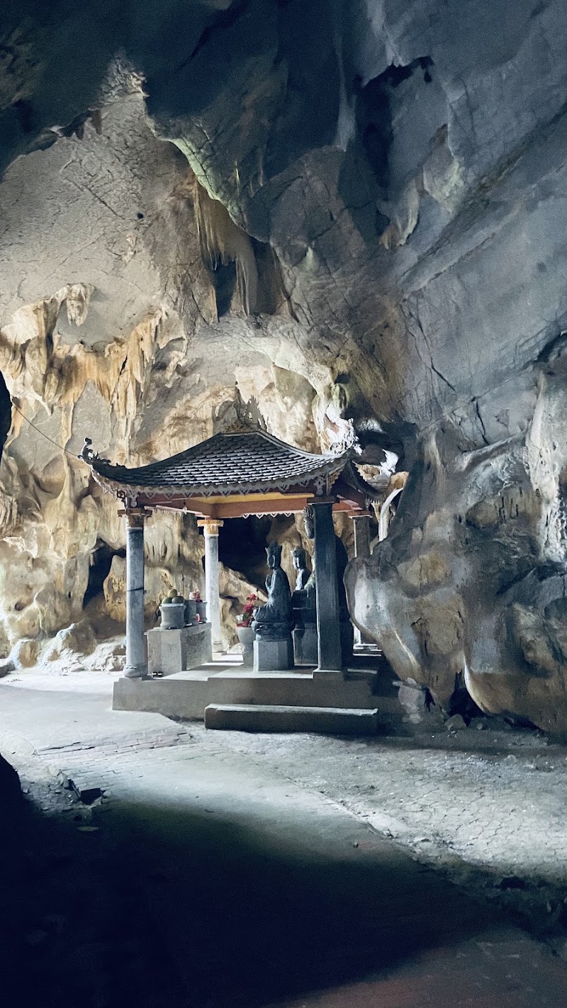Bich Dong Pagoda - Bich Dong Pagoda, 6W99+C23, Nam Hoa Lu, Ninh Binh 430000, Vietnam