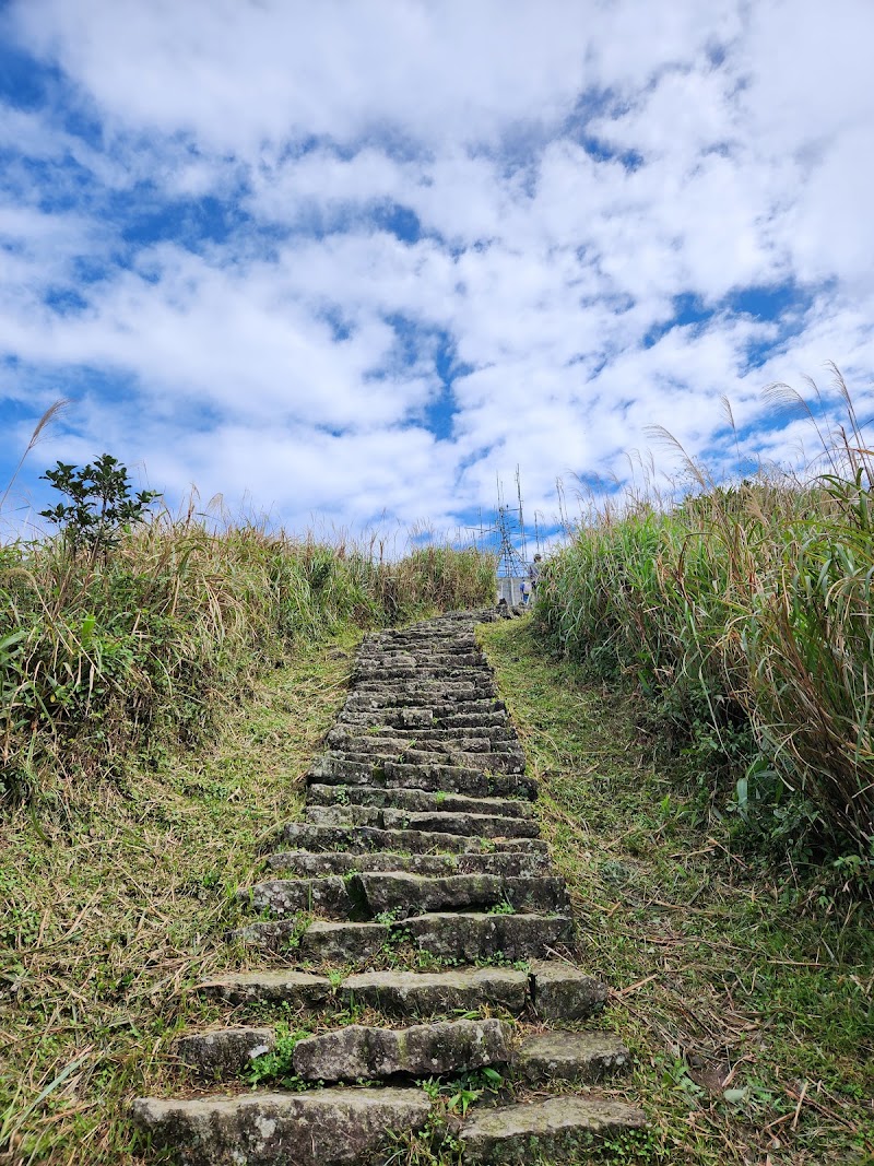 Mount Keelung Trail