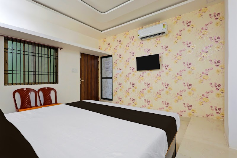 Hotel O by OYO Moon Light - Hotel O by OYO Moon Light, 120, near sarwamangla patrol pump 3, takhatpur, Landmark - Sarwamangla Bharat Petrol Pump, Usalapur Bridge, Sai Nagar, Uslapur, Bilaspur, Chhattisgarh 495001, India