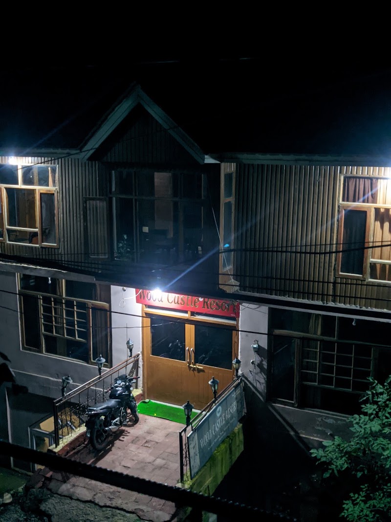 Wood Castle Hotel