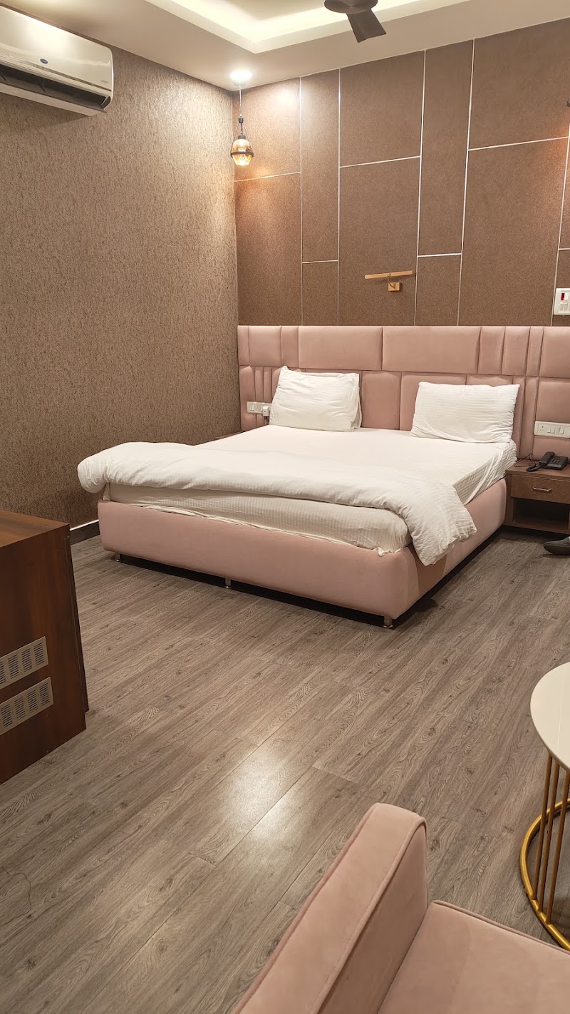 SHREE RAMARCHA INN - SHREE RAMARCHA INN, Bedipuliya, Ranipur Bhatt, Chitrakoot Dham, Uttar Pradesh 210205, India