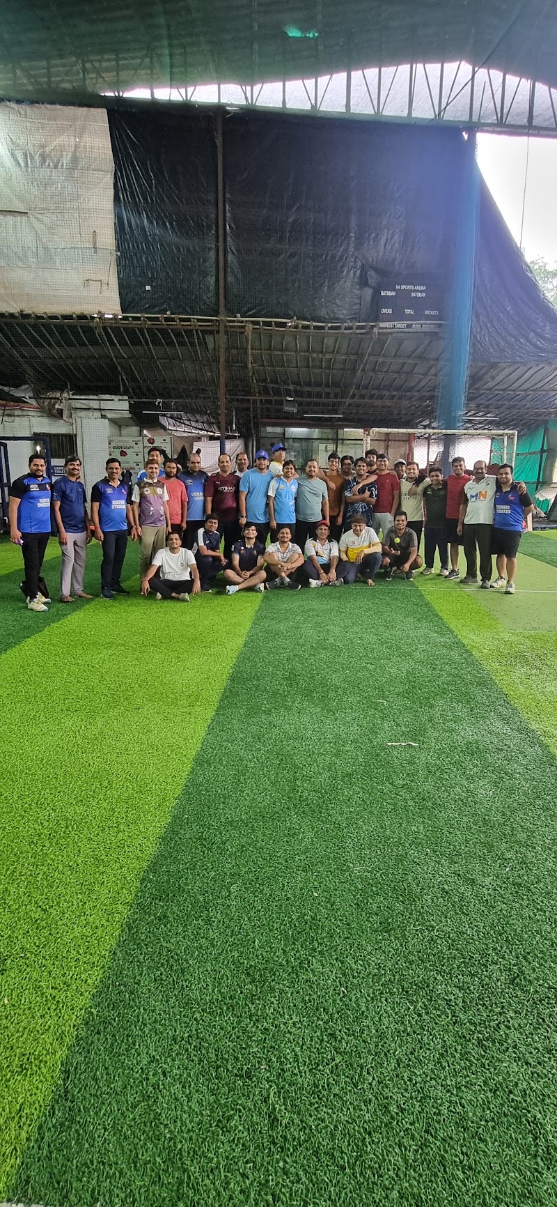 V4 Sports Arena - V4 Sports Arena Yashwant Smruti, ANAND NAGAR BARKHA CO-OPERATIVE GROUP HOUSING SOCIETY, Bhandup Village Rd, opp. Usha Nagar, Usha Nagar, Bhandup West, Mumbai, Maharashtra 400078, India