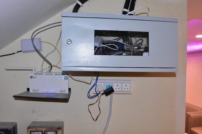 Hotel Pushparaj - Hotel Pushparaj Children Park, Plot P/MA 52, near Lighthouse Lane, Balipada, Puri, Odisha 752001, India