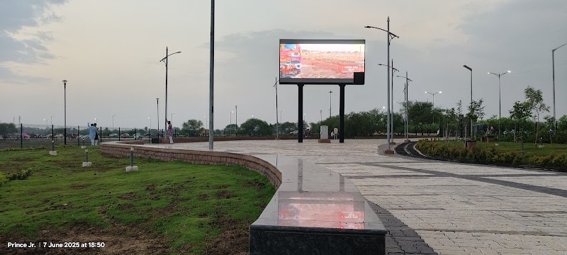 Sendh Lakefront, Naya Raipur - Sendh Lakefront, Naya Raipur Lake, Sector 4, Sector 4, Sendh, Atal Nagar-Nava Raipur, Chhattisgarh 492101, India