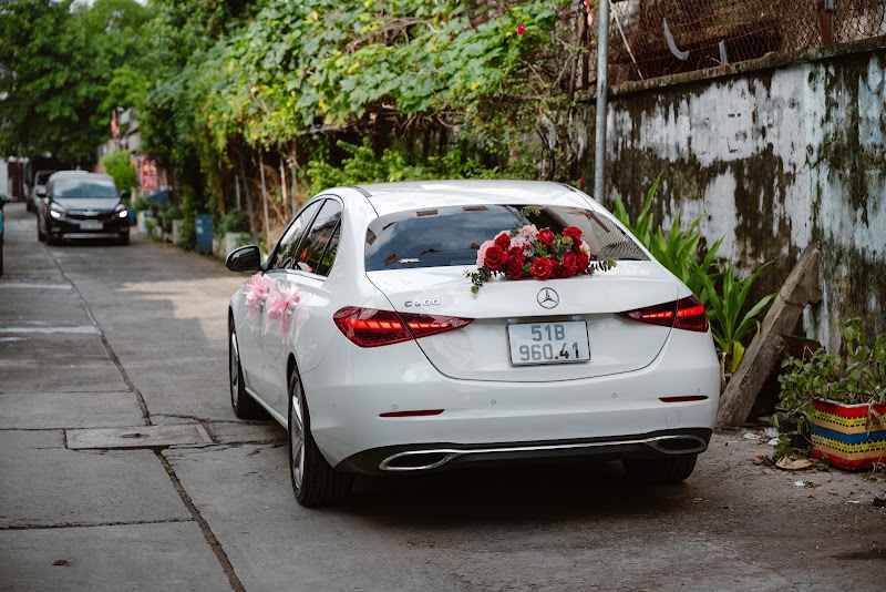 Thanks Travel & Transportation Company Limited, Self-drive car rental for foreigners, Luxury car rental, Alphard car rental, - Thanks Travel & Transportation Company Limited, Self-drive car rental for foreigners, Luxury car rental, Alphard car rental,, Level 11, Vincom Business Center, 72 Lê Thánh Tôn, Street, Sài Gòn, Hồ Chí Minh 10000, Vietnam