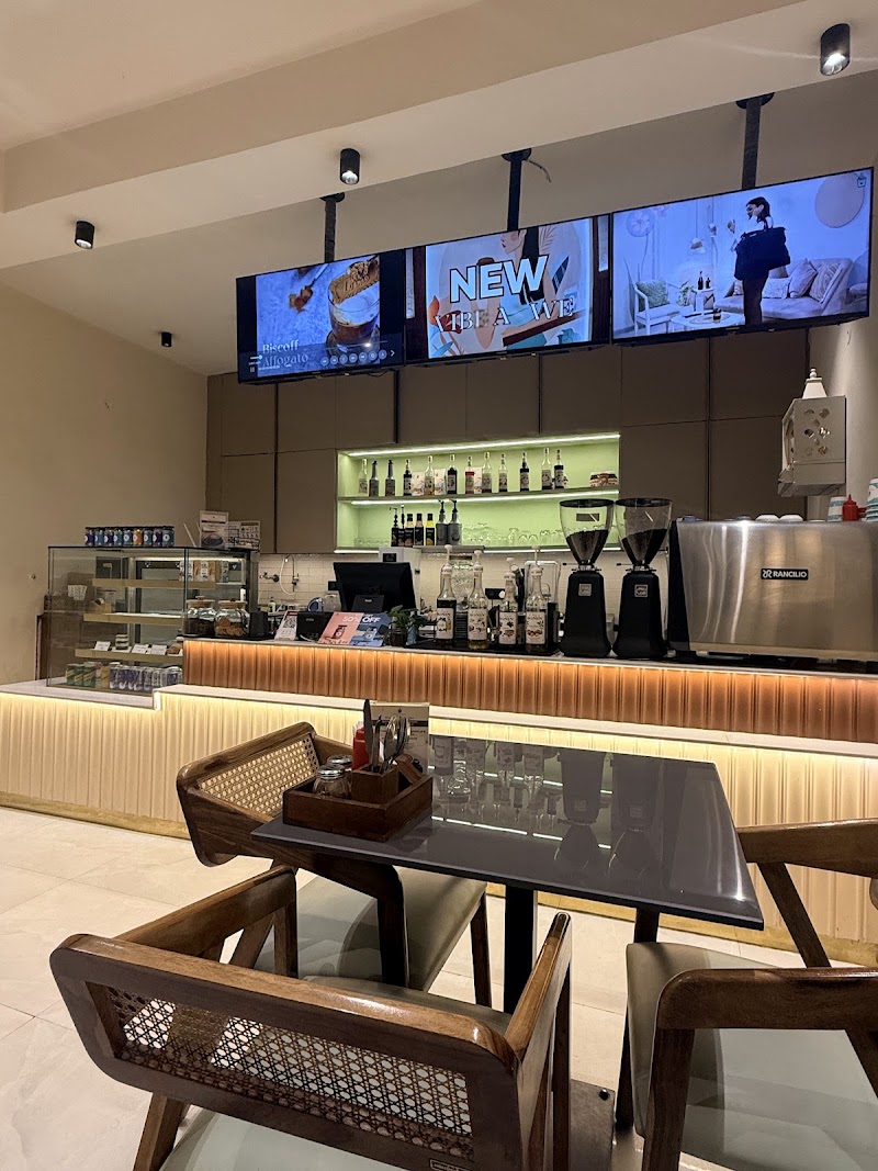 Love Over Coffee Gurugram Sector 46 - Love Over Coffee Gurugram Sector 46 DSS NO.205, Huda Colony, Sector 46, Gurugram, Haryana 122003, India