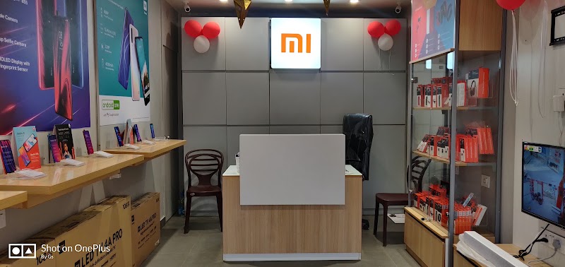 Mi store - Mi store, infront of SBI branch, Srikant Verma Marg, near Rama Magneto Mall, Talapara, Bilaspur, Chhattisgarh 495001, India