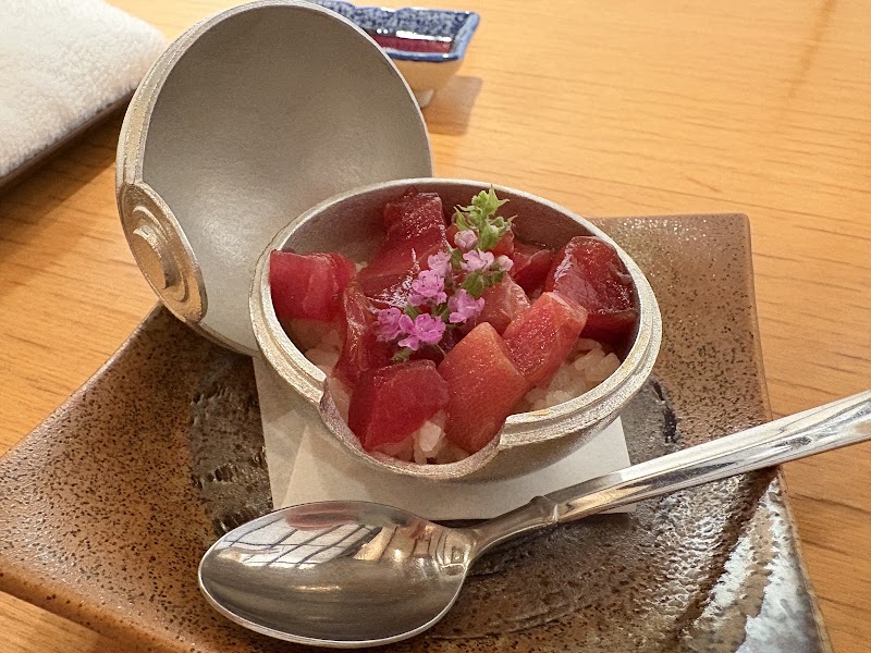 Sushi Gen Akasaka - Sushi Gen Akasaka Japan, 〒107-0052 Tokyo, Minato City, Akasaka, 3-chōme−13−２ 赤坂第一ビル 2F 3F