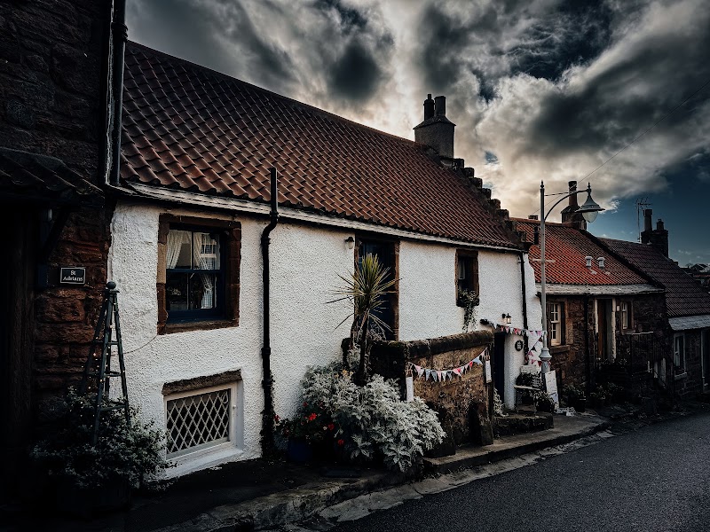 Crail Harbour Gallery & Tearoom - Crail Harbour Gallery & Tearoom, Shoregate, Crail, Anstruther KY10 3SU, UK